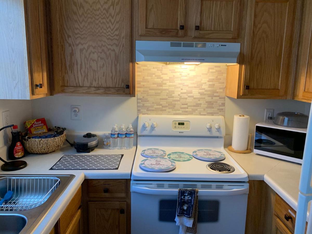 Locked In Apartment Шарлът Екстериор снимка